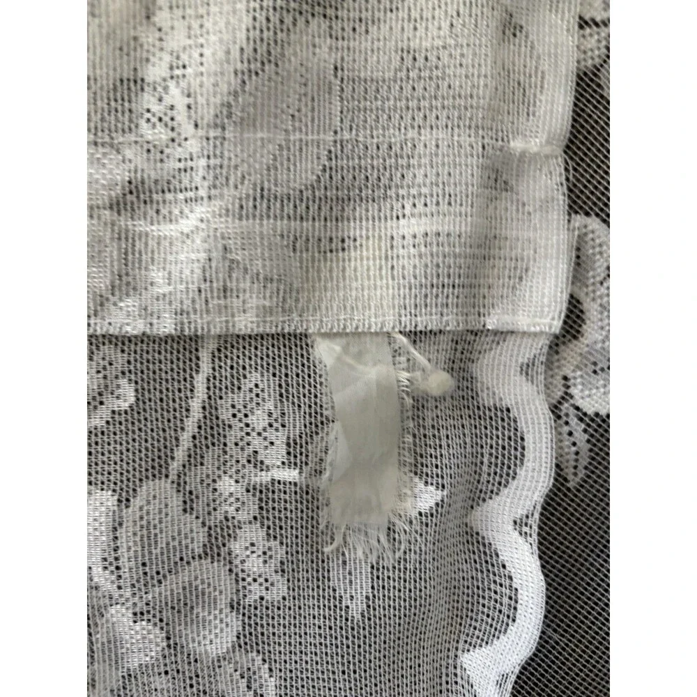 Vintage White Embroidered Scalloped Hem Rod Pocket Valance Cottagecore Granny